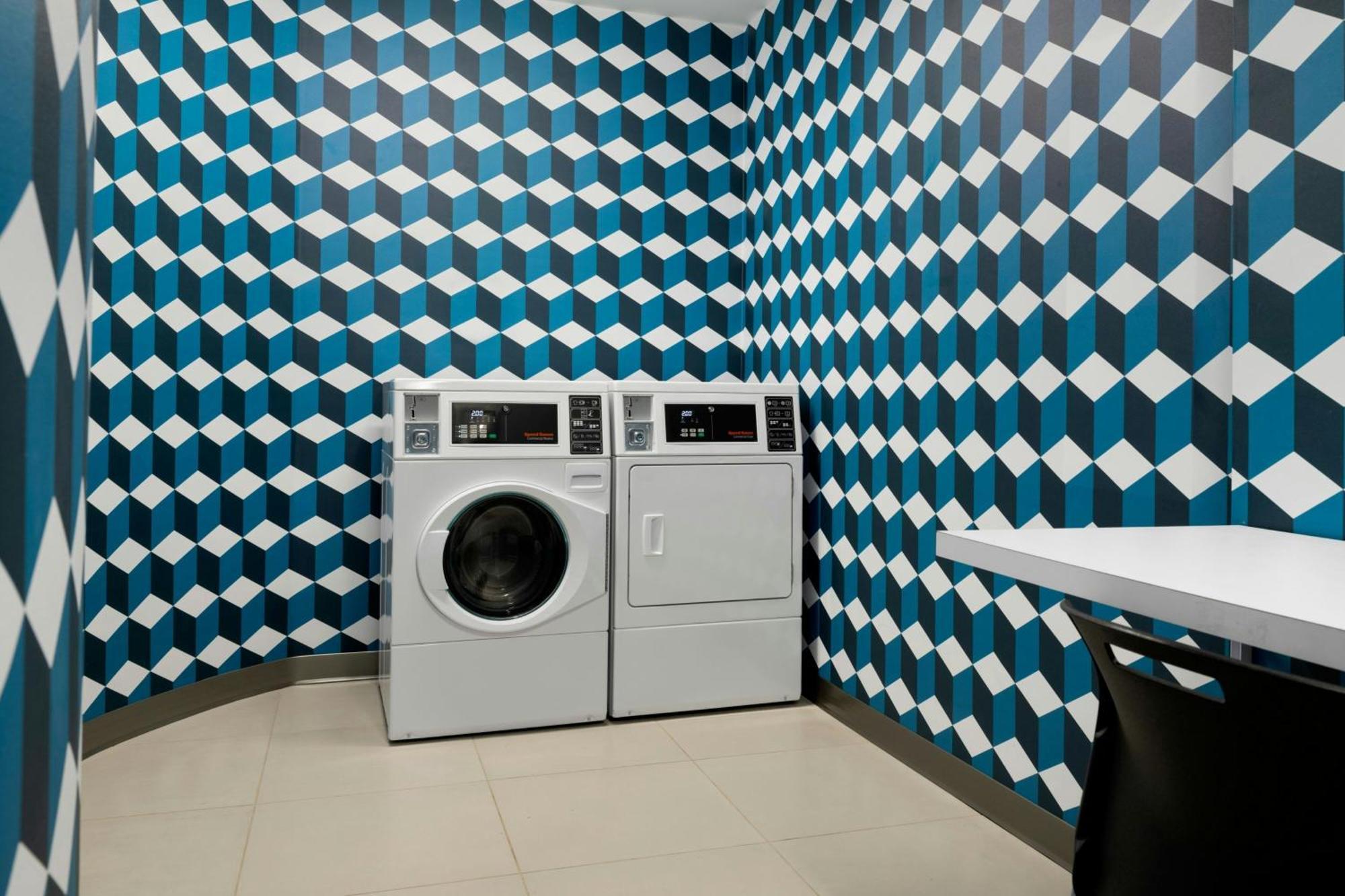 Aloft Waukee Hotel Kültér fotó